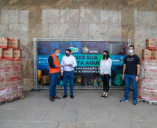 A edição 2021 da campanha Cesta Solidária Paraná, encerrada na terça-feira (06), conseguiu arrecadar mais de 200 toneladas de alimentos. . Foto: Valdelino Pontes