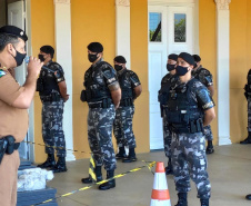 A semana começou com uma grande Operação da Polícia Militar nos Campos Gerais do estado para inibir crimes violentos contra o patrimônio e homicídios. Trata-se de uma malha de recobrimento em relação ao efetivo já existente na região. As equipes do Batalhão de Operações Especiais (BOPE)  estarão empenhadas nos próximos 15 dias desenvolvendo abordagens, fiscalização e intensificação de policiamento preventivo em todo o estado.  -  Ponta Grossa, 12/04/2021  -  Foto: Divulgação SESP
