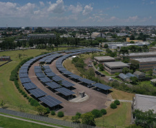 A Copel está à procura de oportunidades de negócio na área de eficiência energética. A Companhia abriu chamada pública nesta segunda, dia 12, para avaliar o mercado e empresas que possuam projetos no segmento.  -  Na foto, Copel e UFPR inauguram usina solar fotovoltaica em Curitiba . Foto: Alessandro Vieira/AEN