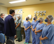 O governador Carlos Massa Ratinho Junior visita nesta quarta-feira (14) o Hospital Regional São Sebastião, na Lapa. A Secretaria de Estado da Saúde disponibiliza seis leitos de UTI no hospital.  A unidade já conta com 40 leitos de enfermaria na estratégia de combate à Covid-19.  14/04/2021 - Foto: Geraldo Bubniak/AEN