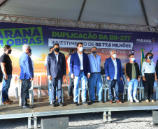 O governador Carlos Massa Ratinho Junior esteve nesta quarta-feira (14) em Guarapuava, na região Central do Estado, para vistoriar as obras de duplicação da BR-277 que cruza o perímetro urbano da cidade. Foto: José Fernando Ogura/AEN