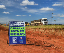 O governador Carlos Massa Ratinho Junior esteve nesta quarta-feira (14) em Guarapuava, na região Central do Estado, para vistoriar as obras de duplicação da BR-277 que cruza o perímetro urbano da cidade. Foto: José Fernando Ogura/AEN