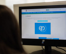 O Sistema de Protocolo Integrado ? eProtocolo foi desenvolvido para atender as necessidades do Estado do Paraná no controle informatizado de documentos emitidos e recebidos nos órgãos da Administração Pública Estadual, controlando desde o cadastramento até a eliminação dos documentos.Foto: Geraldo Bubniak/AEN