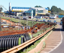 Serviços de terraplenagem, drenagem e de pavimentação estão em andamentos na readequação do Trevo Cataratas, em Cascavel, na região Oeste do estado.  -  Cascavel, 15/04/2021 -  Foto: Divulgação DER/PR
