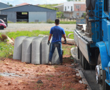Famílias interessadas em adquirir uma das 25 novas moradias do programa Casa Fácil Paraná, construídas pelo Governo do Estado em Prudentópolis, têm até 30 de abril para se inscreverem no processo seletivo. Podem participar da seleção pessoas com renda familiar mensal de um a seis salários mínimos e que não possuem casa própria, a partir da inscrição no site cohapar.pr.gov.br/cadastro. (Foto: Alessandro Vieira / AEN)