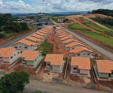 Famílias interessadas em adquirir uma das 25 novas moradias do programa Casa Fácil Paraná, construídas pelo Governo do Estado em Prudentópolis, têm até 30 de abril para se inscreverem no processo seletivo. Podem participar da seleção pessoas com renda familiar mensal de um a seis salários mínimos e que não possuem casa própria, a partir da inscrição no site cohapar.pr.gov.br/cadastro. (Foto: Alessandro Vieira / AEN)