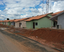 Famílias interessadas em adquirir uma das 25 novas moradias do programa Casa Fácil Paraná, construídas pelo Governo do Estado em Prudentópolis, têm até 30 de abril para se inscreverem no processo seletivo. Podem participar da seleção pessoas com renda familiar mensal de um a seis salários mínimos e que não possuem casa própria, a partir da inscrição no site cohapar.pr.gov.br/cadastro. (Foto: Alessandro Vieira / AEN)