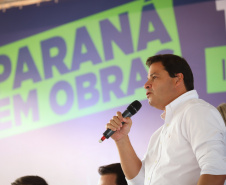 O governador Carlos Massa Ratinho Junior lança nesta sexta-feira (23) a pedra fundamental das obras de modernização do Trevo Gauchão e da duplicação da PR-323 no perímetro urbano de Umuarama. O investimento é de R$ 66,1 milhões. 23/04/2021 - Foto: Geraldo Bubniak/AEN