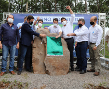 O governador Carlos Massa Ratinho Junior lança nesta sexta-feira (23) a pedra fundamental das obras de modernização do Trevo Gauchão e da duplicação da PR-323 no perímetro urbano de Umuarama. O investimento é de R$ 66,1 milhões. 23/04/2021 - Foto: Geraldo Bubniak/AEN