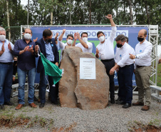 O governador Carlos Massa Ratinho Junior lança nesta sexta-feira (23) a pedra fundamental das obras de modernização do Trevo Gauchão e da duplicação da PR-323 no perímetro urbano de Umuarama. O investimento é de R$ 66,1 milhões. 23/04/2021 - Foto: Geraldo Bubniak/AEN