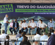 O governador Carlos Massa Ratinho Junior lança nesta sexta-feira (23) a pedra fundamental das obras de modernização do Trevo Gauchão e da duplicação da PR-323 no perímetro urbano de Umuarama. O investimento é de R$ 66,1 milhões. 23/04/2021 - Foto: Geraldo Bubniak/AEN