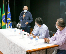 O Governo do Estado, por meio da Secretaria do Planejamento e Projetos Estruturantes, realizou nesta semana as primeiras oficinas do Programa Paraná Produtivo. O programa pretende identificar potenciais e carências das regiões e planejar um desenvolvimento produtivo integrado entre os municípios. O secretário do Planejamento, Valdemar Bernardo Jorge, fez a abertura dos dois eventos.   -  30/04/2021  -  Foto: Divulgação Secretaria do  Planejamento