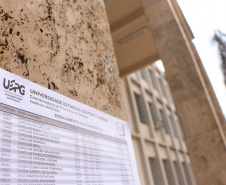Nesta segunda-feira (3), a Universidade Estadual de Ponta Grossa (UEPG) finalizou a segunda etapa das provas do Vestibular 2020. Os candidatos responderam às questões das disciplinas específicas do curso escolhido.   -  Ponta Grossa, 03/05/2021  -  Fotos: Aline Jasper e Luciane Navarro/UEPG