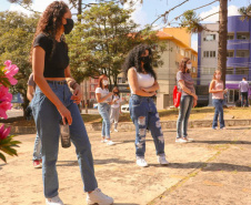 Nesta segunda-feira (3), a Universidade Estadual de Ponta Grossa (UEPG) finalizou a segunda etapa das provas do Vestibular 2020. Os candidatos responderam às questões das disciplinas específicas do curso escolhido.   -  Ponta Grossa, 03/05/2021  -  Fotos: Aline Jasper e Luciane Navarro/UEPG