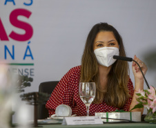 Encontro das primeiras damas do Paraná. Luciana Saito Massa
Foto Gilson Abreu/AEN