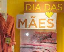 Menor Preço: aplicativo ajuda a economizar nas compras deste Dia das Mães. Foto: Geraldo Bubniak/AEN