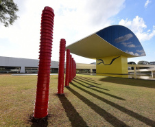 MON e MAC Paraná reabrem ao público com protocolos de segurança e novas exposições. Foto:SECC