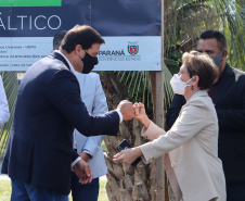 Nesta quarta-feira (05), o Secretário da Infraestrutura e Logística do Paraná, Sandro Alex, acompanhado do reitor da Universidade Estadual de Ponta Grossa, Miguel Sanches Neto, e da prefeita Elizabeth Schmidt, inaugurou o recapeamento asfáltico do campus de Uvaranas.Foto: Rodrigo Felix Leal/SEIL
