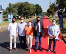 Nesta quarta-feira (05), o Secretário da Infraestrutura e Logística do Paraná, Sandro Alex, acompanhado do reitor da Universidade Estadual de Ponta Grossa, Miguel Sanches Neto, e da prefeita Elizabeth Schmidt, inaugurou o recapeamento asfáltico do campus de Uvaranas.Foto: Rodrigo Felix Leal/SEIL