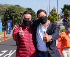 Nesta quarta-feira (05), o Secretário da Infraestrutura e Logística do Paraná, Sandro Alex, acompanhado do reitor da Universidade Estadual de Ponta Grossa, Miguel Sanches Neto, e da prefeita Elizabeth Schmidt, inaugurou o recapeamento asfáltico do campus de Uvaranas.Foto: Rodrigo Felix Leal/SEIL