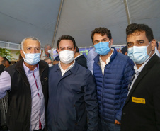 O governador Carlos Massa Ratinho Junior inaugura nesta quinta-feira (6) as obras de pavimentação asfáltica da Estrada Municipal do Distrito Águas de Jurema, em Iretama, no Centro do Estado. São 3 quilômetros entre a PR-462 e ponte dois do Rio Formoso. O investimento é de R$ 1,7 milhão
Foto Gilson Abreu/AEN