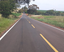 O Departamento de Estradas de Rodagem do Paraná (DER/PR) está concluindo as melhorias na PR-461 e na PR-458, região Noroeste do estado, entre os municípios de Ângulo, Flórida e Lobato. - Foto: DER