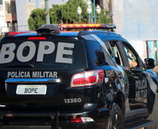 Equipes policiais do Batalhão de Operações Especiais (Bope), treinadas para dar suporte às unidades de área da PM nas ocorrências de maior periculosidade, estão na região de Cascavel nesta semana. A Operação Pronta Resposta IV foi lançada nesta terça-feira (18), no centro da cidade, com a participação do subcomandante-geral da PM, coronel Rui Noé Barroso Torres. - -  Cascavel, 18/05/2021  -  Foto: PMPR/SESP-PR