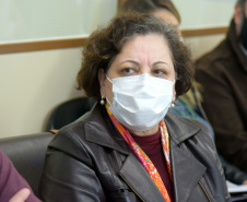 A Secretaria de Estado da Saúde (Sesa) realizou uma reunião com a Associação dos Municípios do Paraná e as 19 associações microrregionais dos municípios nesta terça-feira (18) para apresentar a situação epidemiológica da Covid-19 no Estado.  -  Curitiba, 18/05/2021  -  foto: américo Antonio/SESA