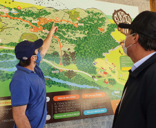 Ainda nesta quarta-feira, o secretário do Desenvolvimento Sustentável e do Turismo conheceu o modelo de administração adotado no Buraco do Padre, também em Ponta Grossa, que teve sua exploração comercial direta autorizada pelo ICMBio, no modelo de Parceria Público Privada (PPP). O atrativo integra o Parque Nacional dos Campos Gerais. , 19/05/2021  -  Foto: SEDEST/IAT