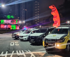 A Ação Integrada de Fiscalização Urbana (AIFU) da Polícia Militar, principal ferramenta aplicada no cumprimento de medidas de fiscalização de estabelecimentos comerciais, intensificou os trabalhos nesta semana para inibir aglomerações de pessoas e outras infrações. Nesta semana, o trabalho resultou em 17 estabelecimentos fechados e 175 autuações administrativas lavradas.  -  Curitiba, 21/05/2021  -  Foto: SESP/PR