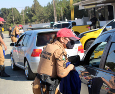 Almirante Tamandaré, 21 de maio de 2021. BPRv realiza blitz educativa alusiva ao Maio Amarelo. 