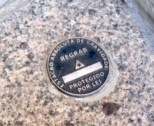 Começou nesta segunda-feira (24), em Londrina, o levantamento gravimétrico para a criação de uma rede absoluta de gravidade no Estado do Paraná. O trabalho será realizado pelo Professor Doutor, Denizar Blitzkow, especialista em ciências geodésicas, com o apoio técnico de servidores da Diretoria de Gestão Territorial, do Instituto Água e Terra (IAT), órgão vinculado a Secretaria de Estado do Desenvolvimento Sustentável e do Turismo.  -  Curitiba, 245/05/2021  -  Foto: SEDEST