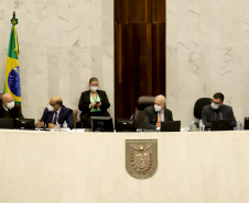 O secretário de Estado da Fazenda, Renê Garcia Junior, apresentou durante audiência pública na tarde desta terça-feira (25), na Assembleia Legislativa do Paraná, os resultados contábeis do Paraná referentes ao 1º quadrimestre de 2021, e ressaltou a premente necessidade de suplementação orçamentária para fazer frente ao aumento de despesas. Foto: Ari Dias/AEN