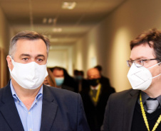 Um Termo de Cooperação Técnica firmado nesta terça-feira (25) entre a Polícia Científica e o Complexo Hospitalar do Trabalhador (CHT) vai permitir o uso compartilhado do laboratório multiusuário de patologia forense do Instituto Médico Legal (IML). Foto: Américo Antonio/SESA
