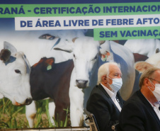 “Esse é o maior anúncio para o agronegócio paranaense nos últimos 50 anos”. Esse é o sentimento do governador Carlos Massa Ratinho Junior ao comemorar o novo status de área livre de febre aftosa sem vacinação, concedido pela Organização Mundial da Saúde Animal (OIE) nesta quinta-feira (27). Foto: Jonathan Campos/AEN
