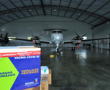 Paraná distribui 37.440 doses de vacina contra Covid-19 da Pfizer para 21 municípios. Foto: José Fernando Oura/AEN