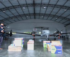 Paraná distribui 37.440 doses de vacina contra Covid-19 da Pfizer para 21 municípios. Foto: José Fernando Oura/AEN