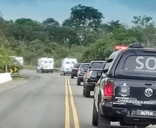 Governo do Paraná retirou 9,3 mil detentos de carceragens sob responsabilidade da Polícia Civil e passou para gestão plena do Departamento Penitenciário (Depen). O balanço engloba transferências efetivadas desde o começo de 2019. Até então, o Estado tinha a pior superlotação do País em delegacias.  -  Foto; SESP/PR