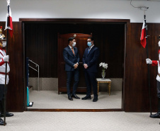 Nesta segunda-feira (31), também foi realizada a posse do novo desembargador do TJPR, Cláudio Smirne Diniz. Sua nomeação foi assinada pelo governador no dia 11 de maio. Diniz preenche a vaga aberta pela aposentadoria do desembargador Clayton Coutinho de Camargo. Foto: Jonathan Campos/AEN