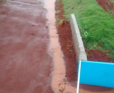 Monitoramento hidrossedimentológicos em microbacias hidrográficas ? Foto: Professora  Graziela  Moraes de Cesare Barbosa.