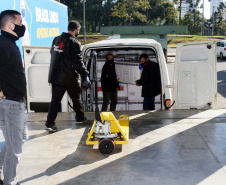 Paraná recebe mais 360.250 doses da vacina AstraZeneca contra a Covid-19. Foto: Américo Antonio/SESA