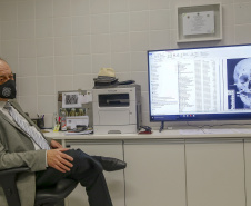 Peritos do Paraná usam antropologia forense para desvendar crimes; conheça o trabalho. Dr. Porcídio Vilani, Chefe do núcleo de antropologia forense do IML de Curitiba.
Foto : Gilson Abreu/AEN