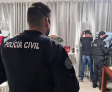 Operação da Polícia Civil resulta na prisão de 11 pessoas e na dispersão de festa clandestina em Colombo  -  Curitiba, 03/06/2021  -  Foto: PCPR
