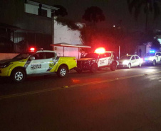 Com fiscalizações mais intensas, promovidas pelas polícias Militar e Civil, 20 pontos comerciais foram interditados e 714 pessoas encaminhadas por infringir medidas sanitárias de prevenção ao coronavírus no Paraná no feriado de Corpus Christi. O balanço da Secretaria da Segurança Pública registra dados de quinta-feira (03) a domingo (06).  -  Curitiba, 07/06/2021  -  Foto: SESP/PR