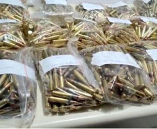 Com fiscalizações mais intensas, promovidas pelas polícias Militar e Civil, 20 pontos comerciais foram interditados e 714 pessoas encaminhadas por infringir medidas sanitárias de prevenção ao coronavírus no Paraná no feriado de Corpus Christi. O balanço da Secretaria da Segurança Pública registra dados de quinta-feira (03) a domingo (06).  -  Curitiba, 07/06/2021  -  Foto: SESP/PR