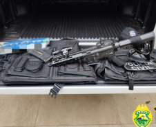 Polícia Militar e Ministério Público cumprem 45 mandados de prisão e apreendem fuzil e coletes balísticos no interior do estado  -  Curitiba, 10/06/2021  -  Foto: PMPR/SESP-PR