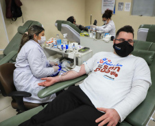 Com estoque 40% abaixo do ideal, Hemepar faz apelo à população para doar sangue. Foto: José Fernando Oura/AEN