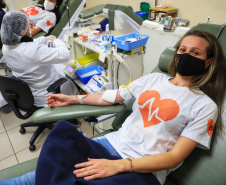 Com estoque 40% abaixo do ideal, Hemepar faz apelo à população para doar sangue. Foto: José Fernando Oura/AEN