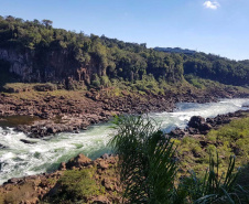 O Sistema Nacional de Meteorologia (SNM) emitiu alerta de emergência hídrica para a área da Bacia do rio Paraná, que abrange os estados de Minas Gerais, Goiás, Mato Grosso do Sul, São Paulo e Paraná, no período de junho a setembro. É a primeira vez que o órgão emite um alerta desta natureza, e a previsão é consistente com a de outros centros internacionais de análise climática. Foto: Sanepar