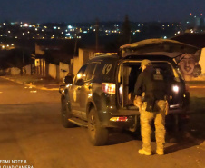 Cerca de 70 policiais militares e civis foram aplicados na operação Investida em Maringá nesta quarta-feira (16/06) para cumprir 12 mandados de Busca e Apreensão contra dois grupos envolvidos com o tráfico de drogas. O trabalho de investigação foi do Núcleo de Maringá da Divisão Estadual de Narcóticos (Denarc), da Polícia Civil, e do Serviço de Inteligência do 4º Batalhão da Polícia Militar.  - Maringá, 16/06/2021  -  Foto: Polícia Civil/SESP-PR